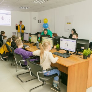Новый класс в развлекательном центре города Томска! Скоро открытие! - Школа программирования для детей, компьютерные курсы для школьников, начинающих и подростков - KIBERone г. Советский